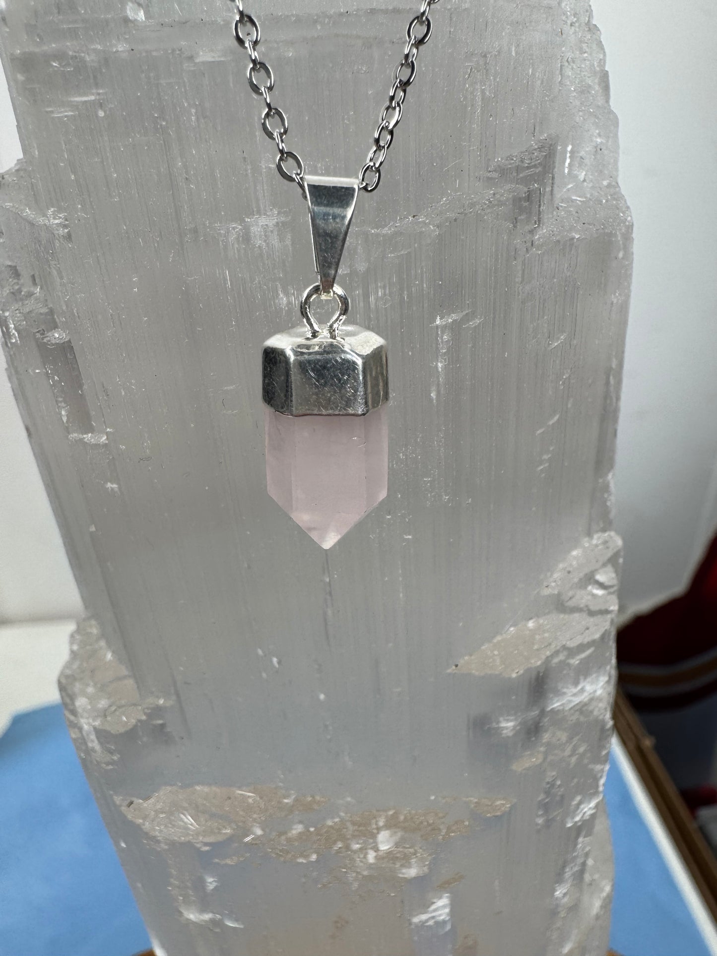 Dainty Point Necklace